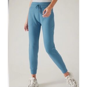 Athleta Balance Joggers Pants Soft Athleisure Activewear Sz XS